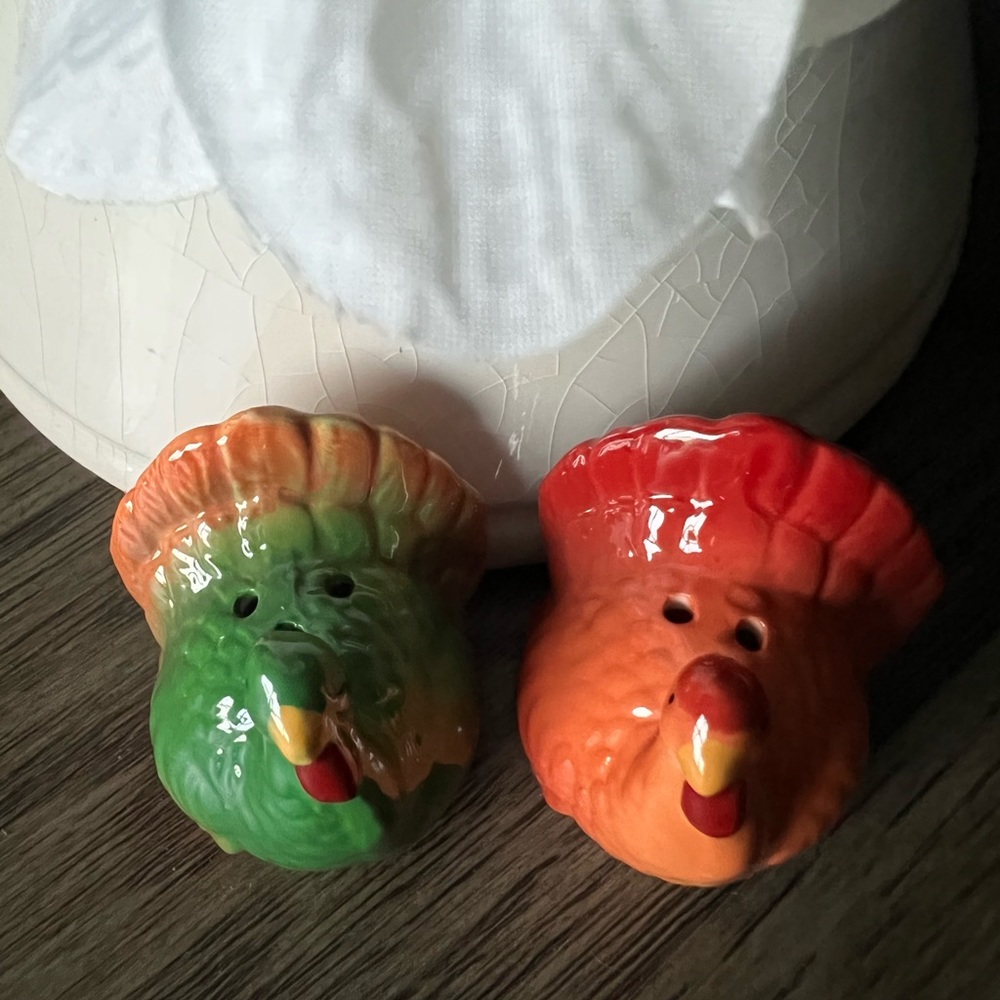 🦃🦃MINI Turkey Salt & Pepper - Picture 8 of 9